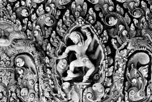 The temple of Banteay Srei and its finely chiseled bas-reliefs that represent one of the greatest achievement in Khmer art